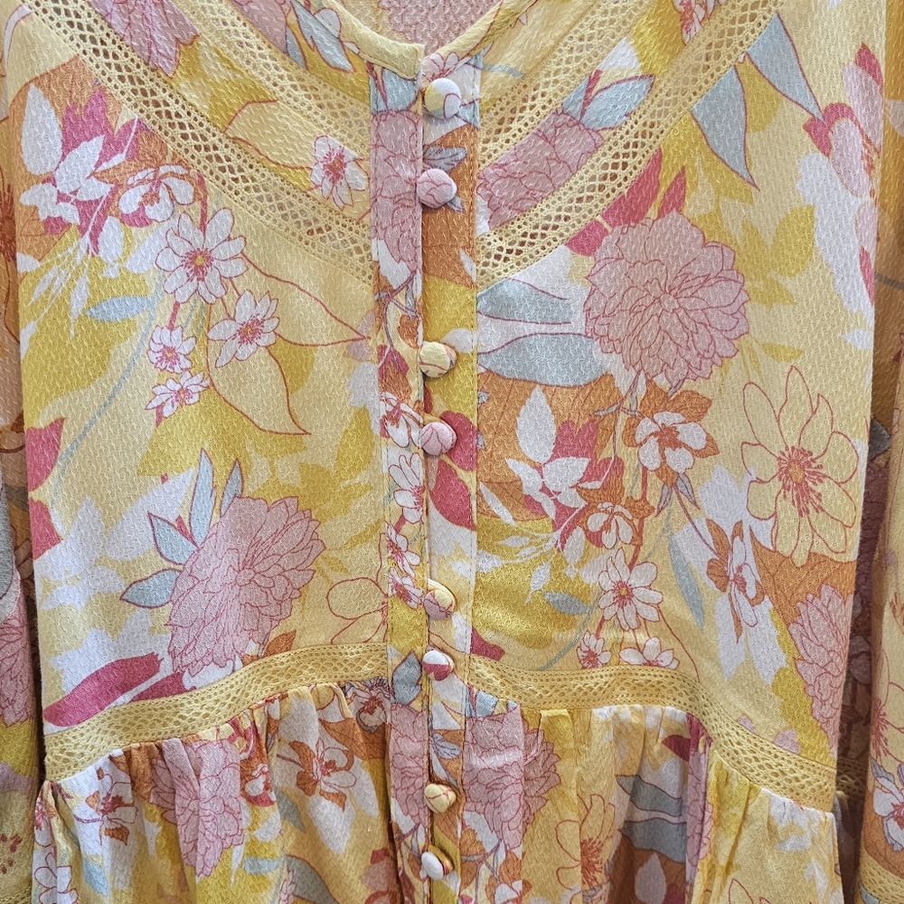 NWOT Torrid Casual Flowy Bell Sleeve Top